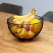 Laden Sie das Bild in den Galerie-Viewer, Moderne Obstschale // Metall // Rund, Schwarz // dekorativer Designer Obstkorb 28 x 28 x 16 cm