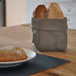 Laden Sie das Bild in den Galerie-Viewer, Kleiner Brotkorb // modern // veganes Leder // Brötchenkorb // Obstkorb / / vielfältiger Krempelkorb 12cm Ø - CALUTEA