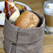 Laden Sie das Bild in den Galerie-Viewer, Kleiner Brotkorb // modern // veganes Leder // Brötchenkorb // Obstkorb / / vielfältiger Krempelkorb 12cm Ø - CALUTEA