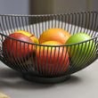 Laden Sie das Bild in den Galerie-Viewer, Moderne Obstschale // Metall // Stahlgrau - Schwarz // dekorativer Designer Obstkorb - CALUTEA